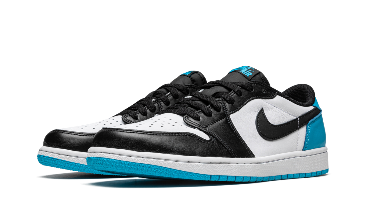 Air Jordan 1 Low OG UNC CZ0790 104